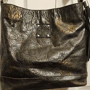STS Ranch embossed paisley shoulder bag